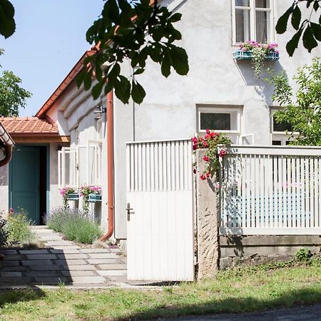 Domecek Na Kvetinovem Statku Zdice Exterior foto